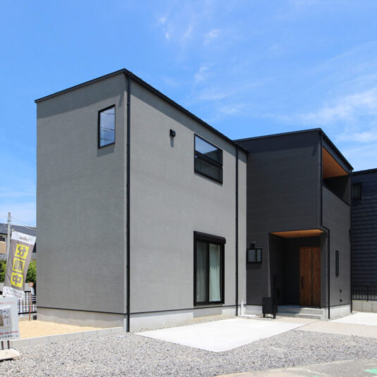 祝お引渡し　桜井ガーデン　N様邸